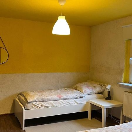 Monteure, Ganzes Haus, Schwarzheide, Haus 1 Apartment Екстериор снимка