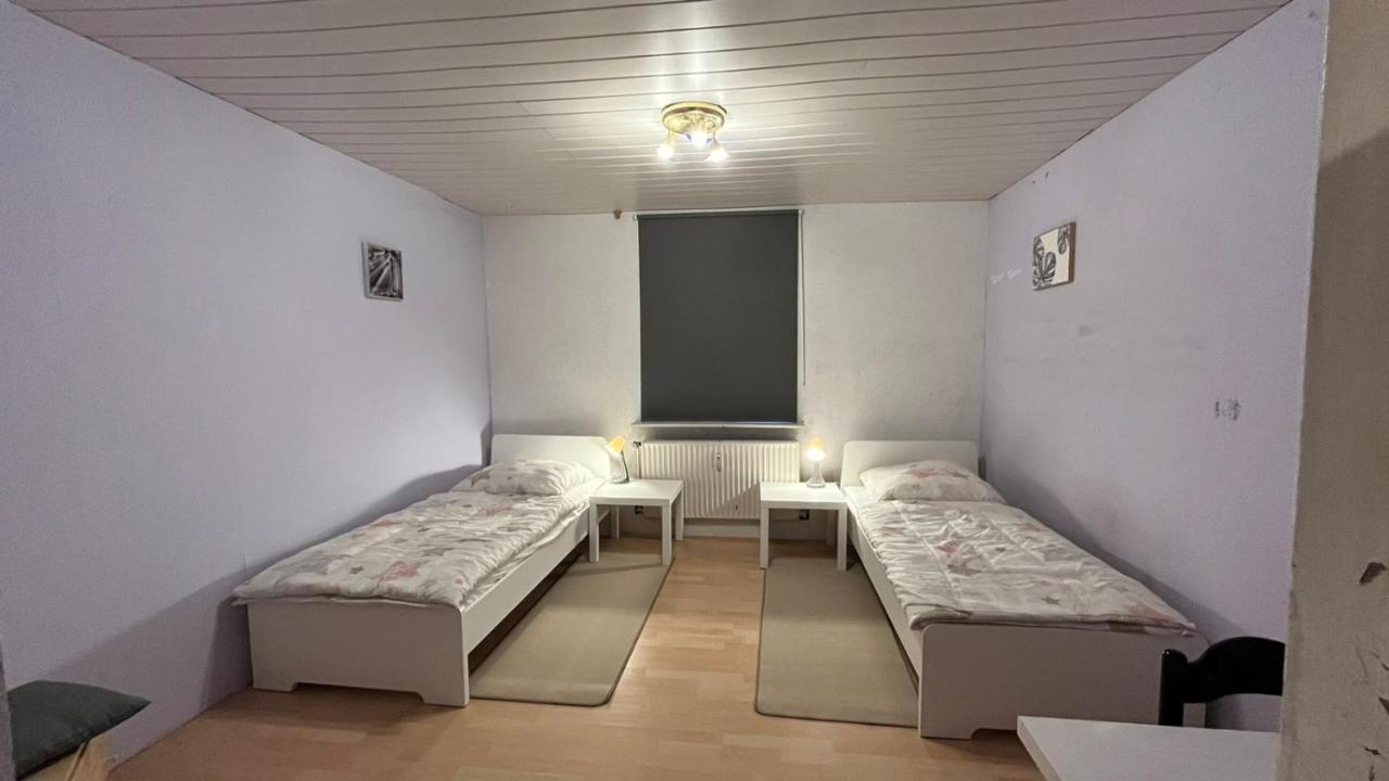 Monteure, Ganzes Haus, Schwarzheide, Haus 1 Apartment Екстериор снимка