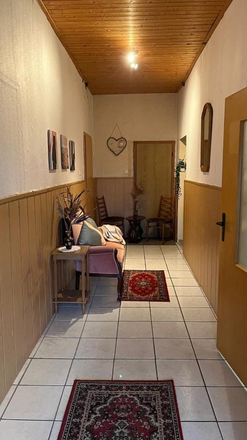Monteure, Ganzes Haus, Schwarzheide, Haus 1 Apartment Екстериор снимка