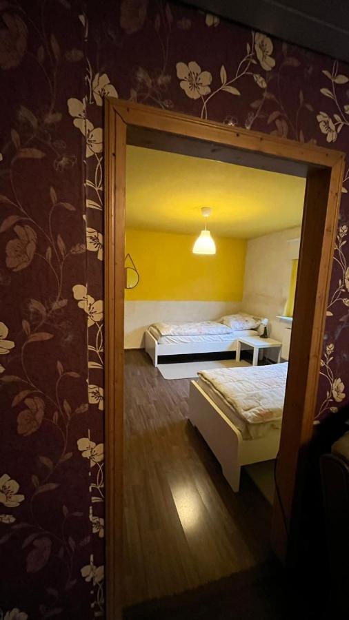 Monteure, Ganzes Haus, Schwarzheide, Haus 1 Apartment Екстериор снимка