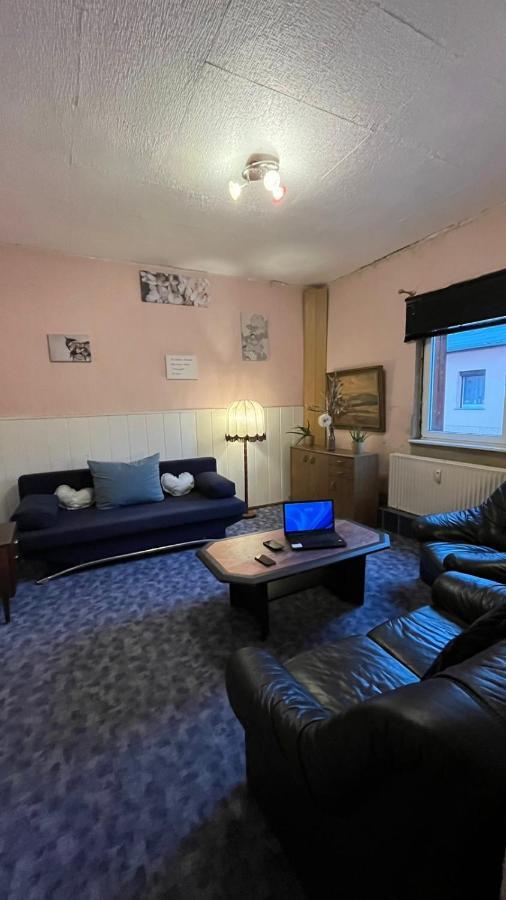 Monteure, Ganzes Haus, Schwarzheide, Haus 1 Apartment Екстериор снимка