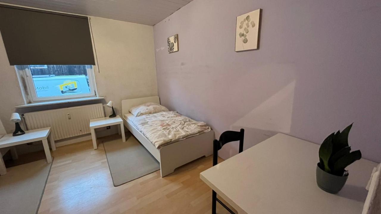 Monteure, Ganzes Haus, Schwarzheide, Haus 1 Apartment Екстериор снимка