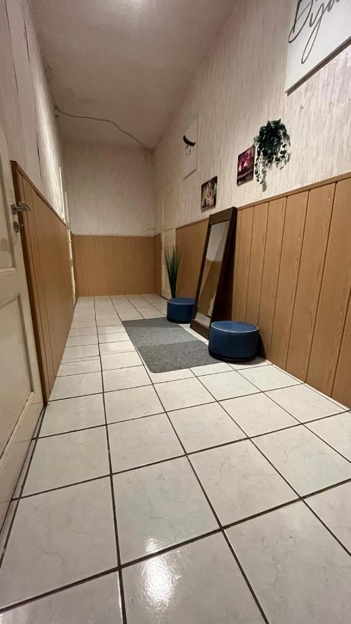 Monteure, Ganzes Haus, Schwarzheide, Haus 1 Apartment Екстериор снимка
