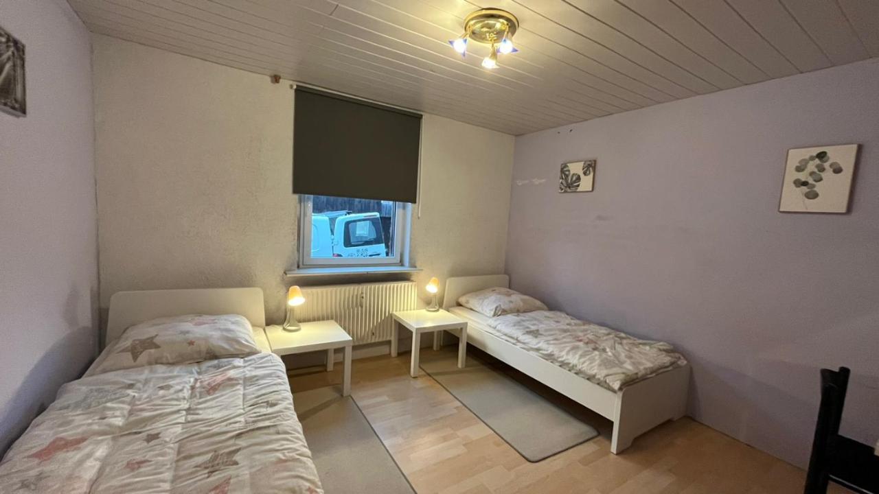 Monteure, Ganzes Haus, Schwarzheide, Haus 1 Apartment Екстериор снимка
