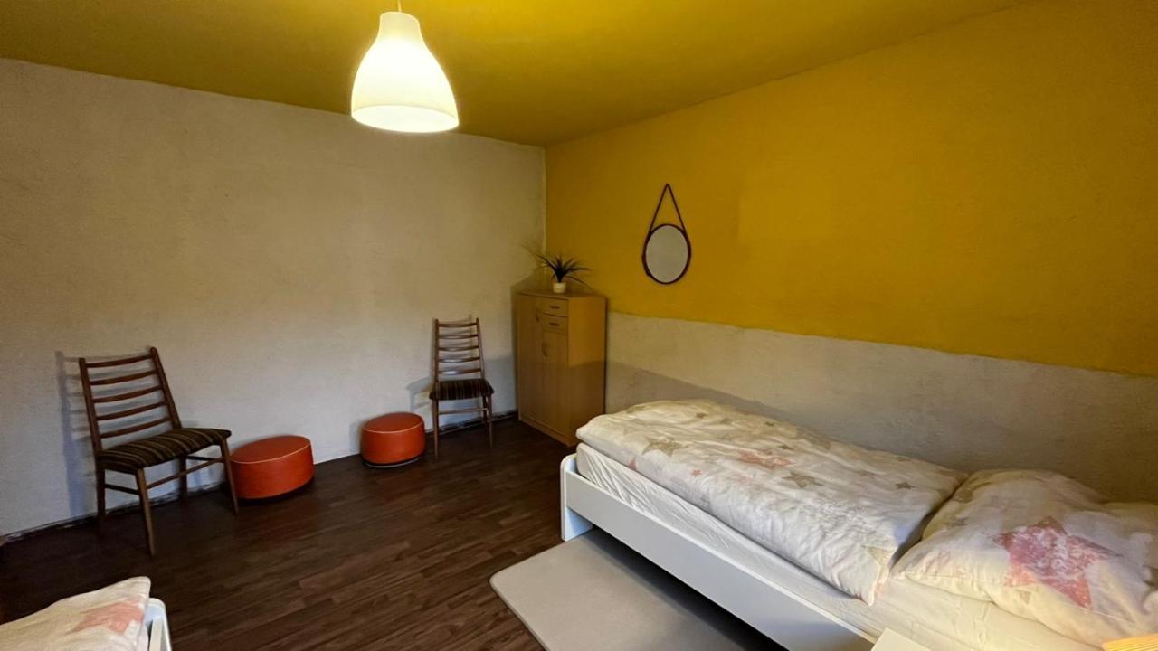 Monteure, Ganzes Haus, Schwarzheide, Haus 1 Apartment Екстериор снимка