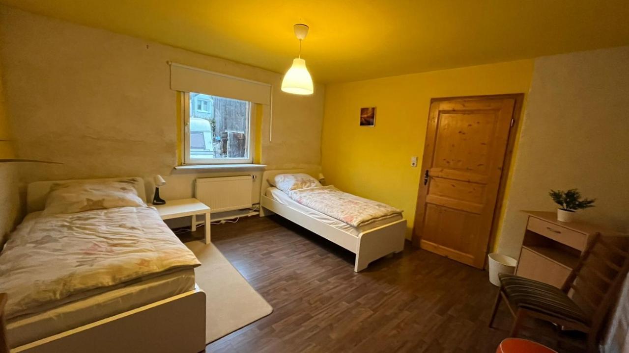 Monteure, Ganzes Haus, Schwarzheide, Haus 1 Apartment Екстериор снимка