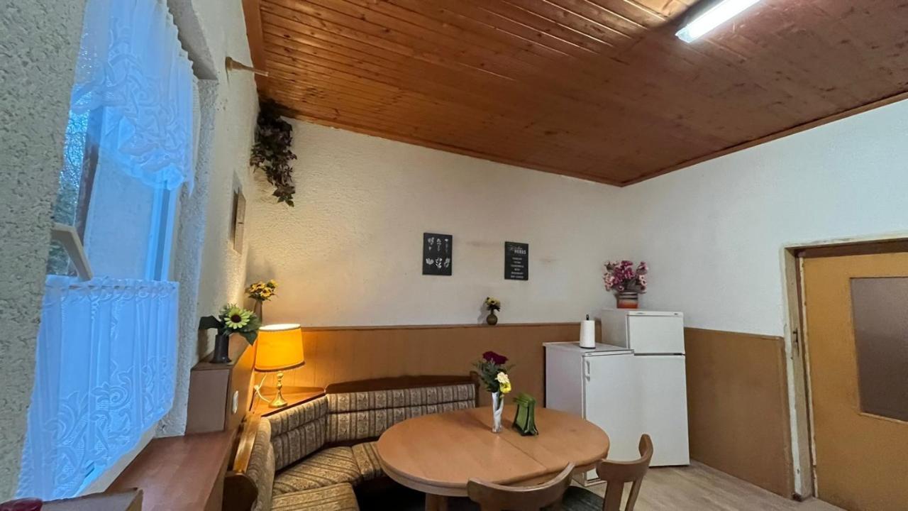 Monteure, Ganzes Haus, Schwarzheide, Haus 1 Apartment Екстериор снимка