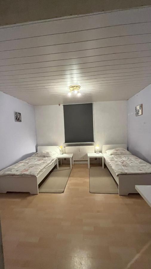 Monteure, Ganzes Haus, Schwarzheide, Haus 1 Apartment Екстериор снимка