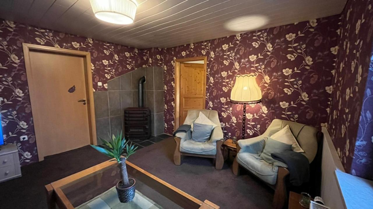Monteure, Ganzes Haus, Schwarzheide, Haus 1 Apartment Екстериор снимка