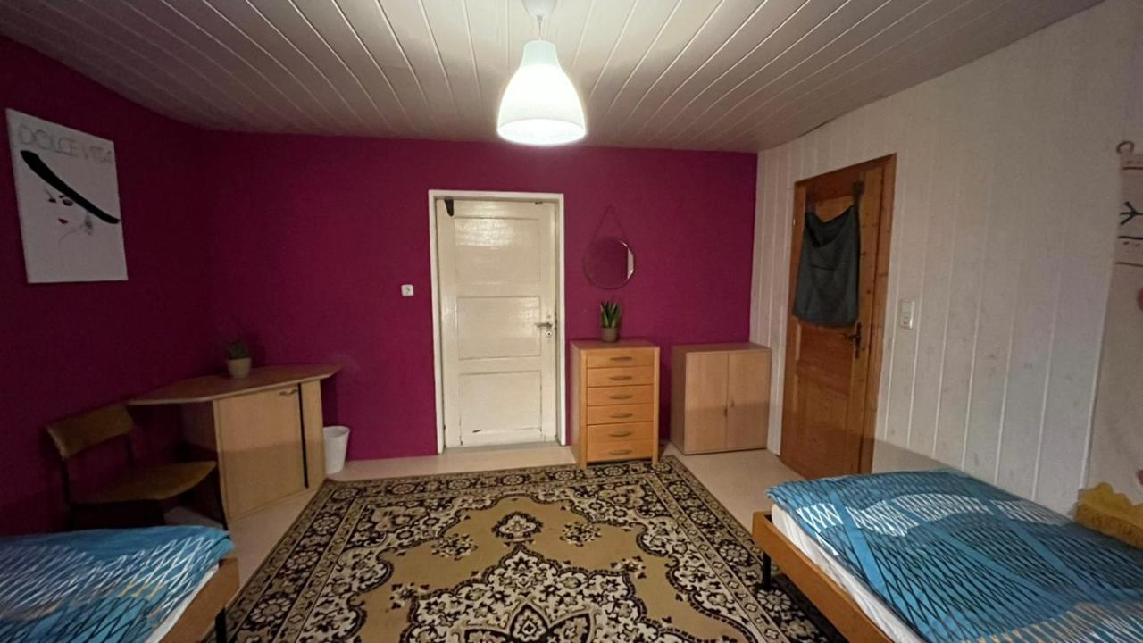 Monteure, Ganzes Haus, Schwarzheide, Haus 1 Apartment Екстериор снимка