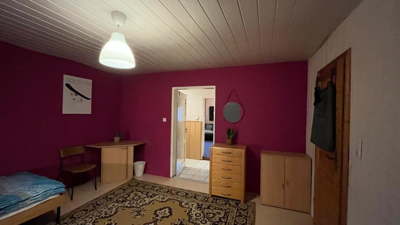 Monteure, Ganzes Haus, Schwarzheide, Haus 1 Apartment Екстериор снимка